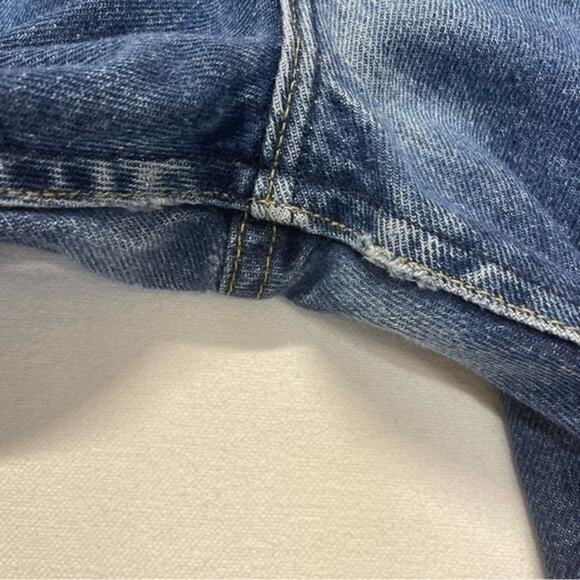 Vintage Lee Denim Blue Jeans medium wash distressed mens Size 36 x 30 - Picture 7 of 14